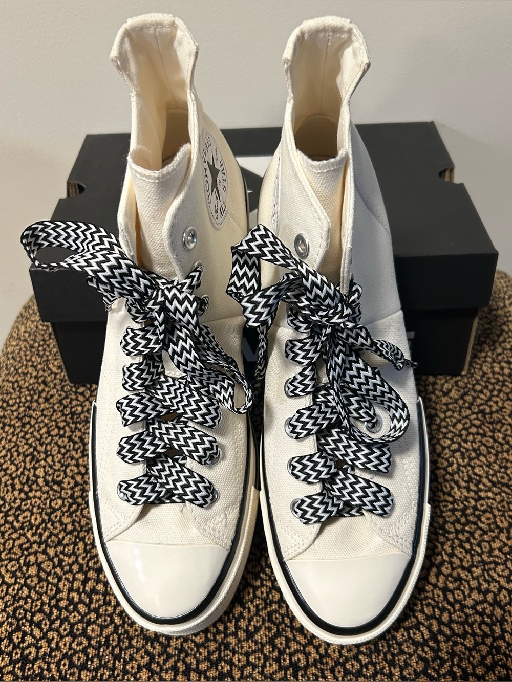 New Converse Chuck 70 Plus Women’s 10.5 White/Egret w Bonus Zig Zag Laces